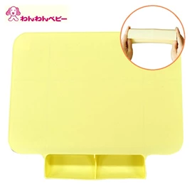 日本Wanwan Baby 可捲式矽膠防滑防漏餐墊